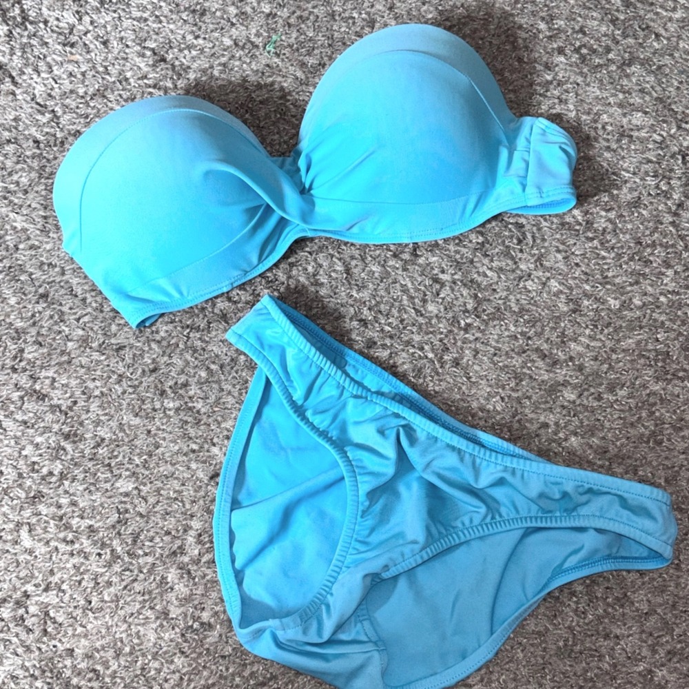 Venus Bikini Swimsuit Set Women Size 4/34C Turquoise Blue Beachy